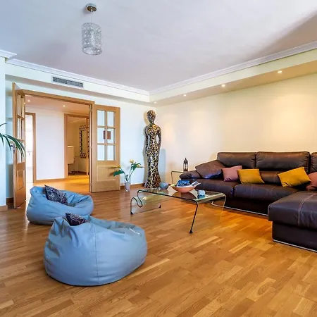 Sands- Seafront - Sea Views - Private Underground Parking