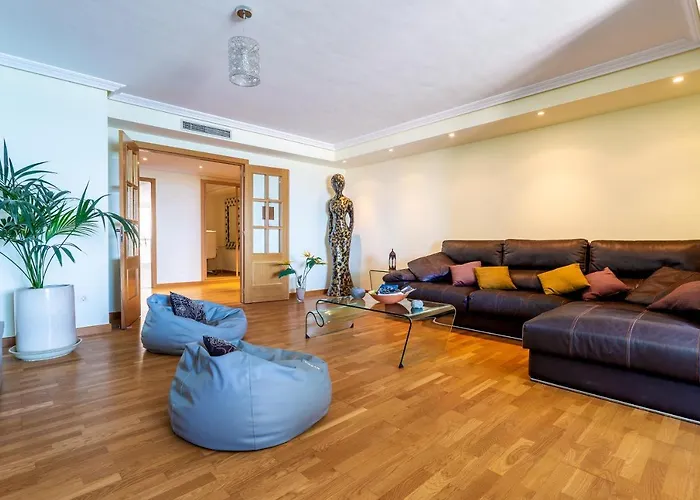 Sands- Seafront - Sea Views - Private Underground Parking