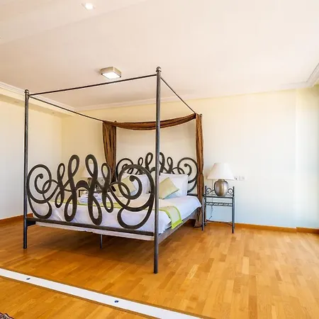 Appartement Sands- Seafront - Sea Views - Private Underground Parking