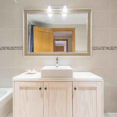 Sands- Seafront - Sea Views - Private Underground Parking * Arrecife (Lanzarote)