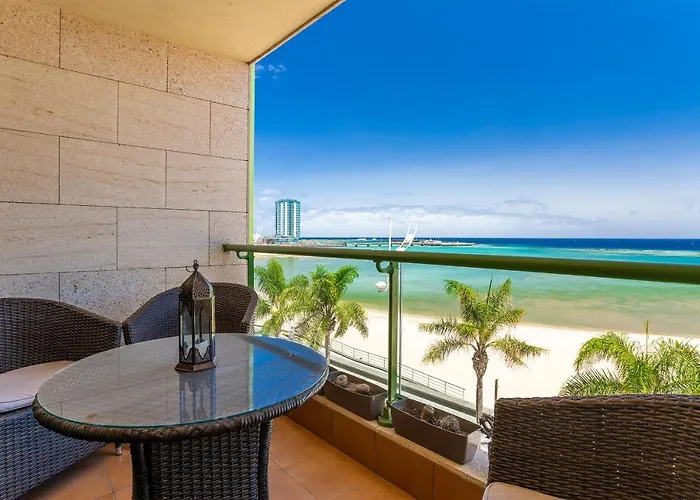 Sands- Seafront - Sea Views - Private Underground Parking Apartment *